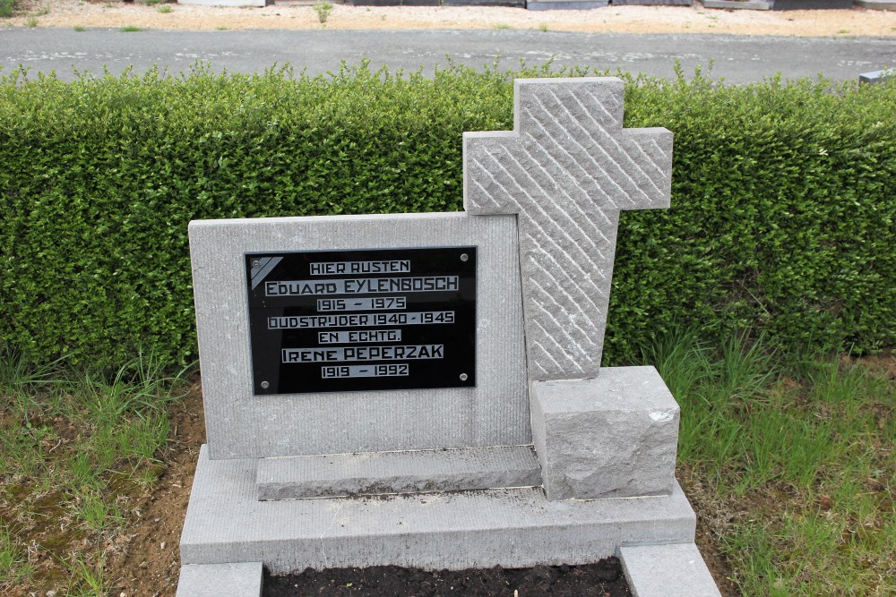 Belgian Graves Veterans Borchtlombeek #3