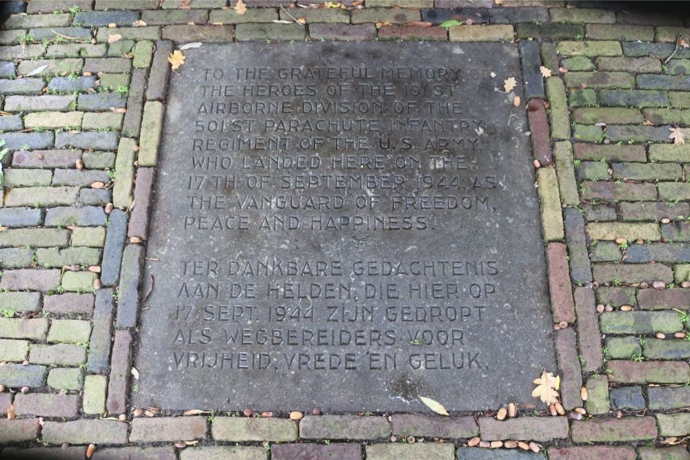 Airborne Monument en Bevrijdingskapel Heeswijk #3
