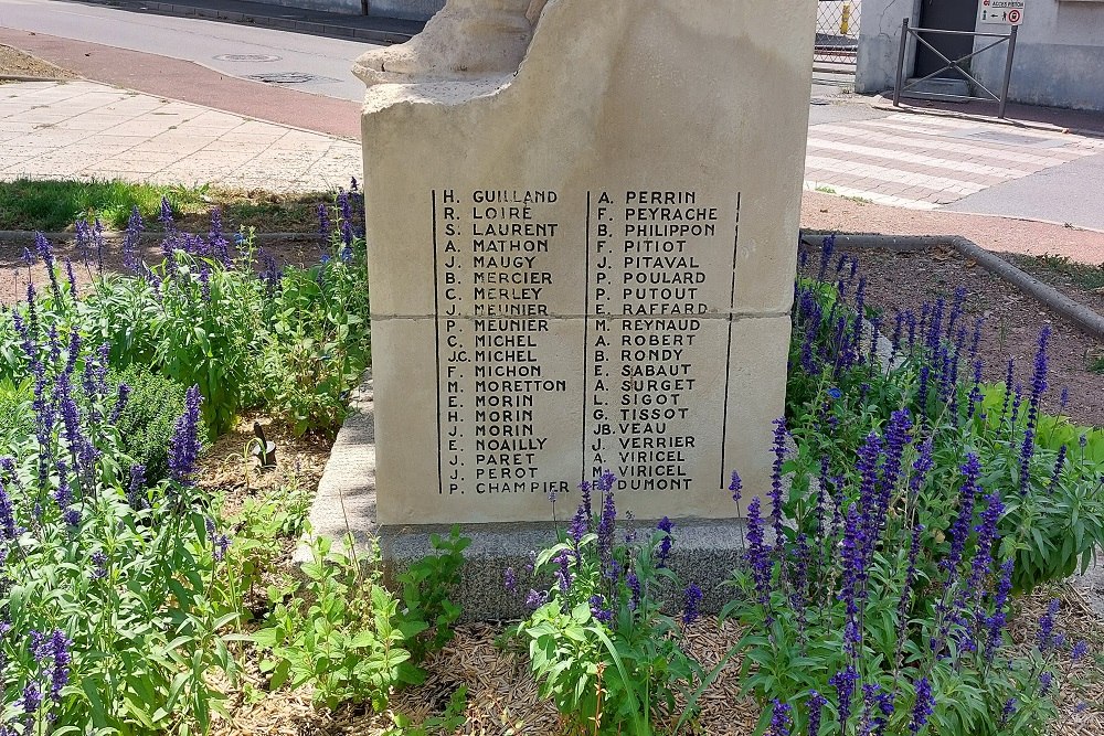 War Memorial Veauche #3