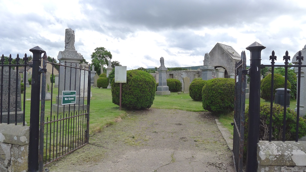 Oorlogsgraven van het Gemenebest Rathven Parish Churchyard