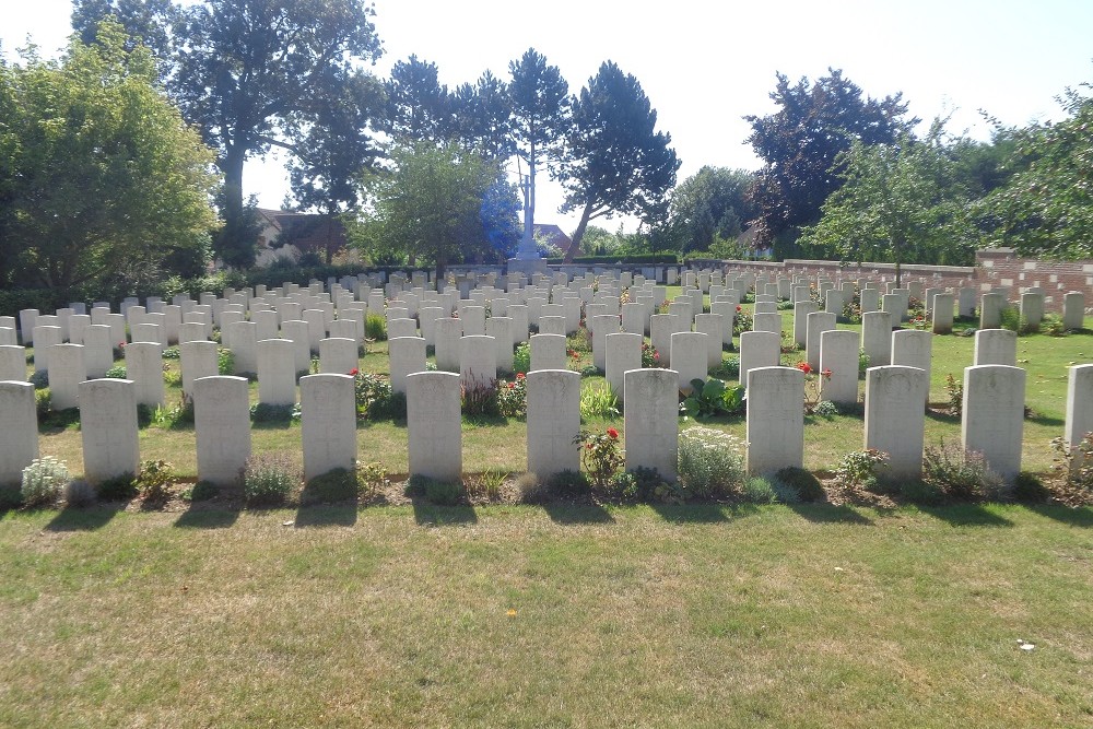 Commonwealth War Cemetery Wailly Orchard #1