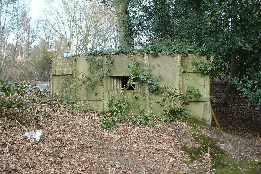 Pillbox FW3/26 Curzon Bridges South #1