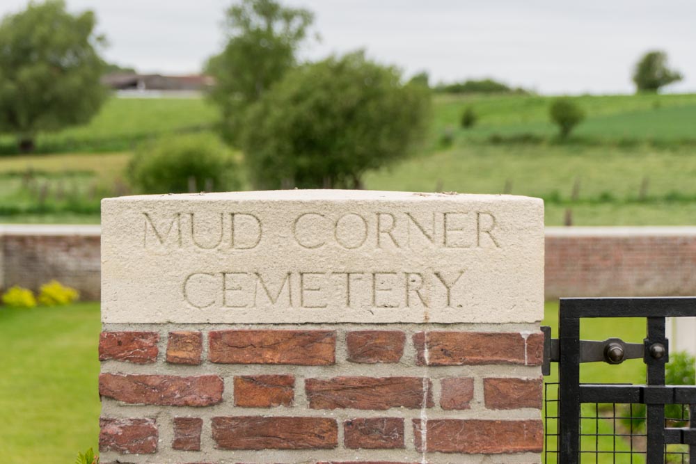 Commonwealth War Cemetery Mud Corner #1