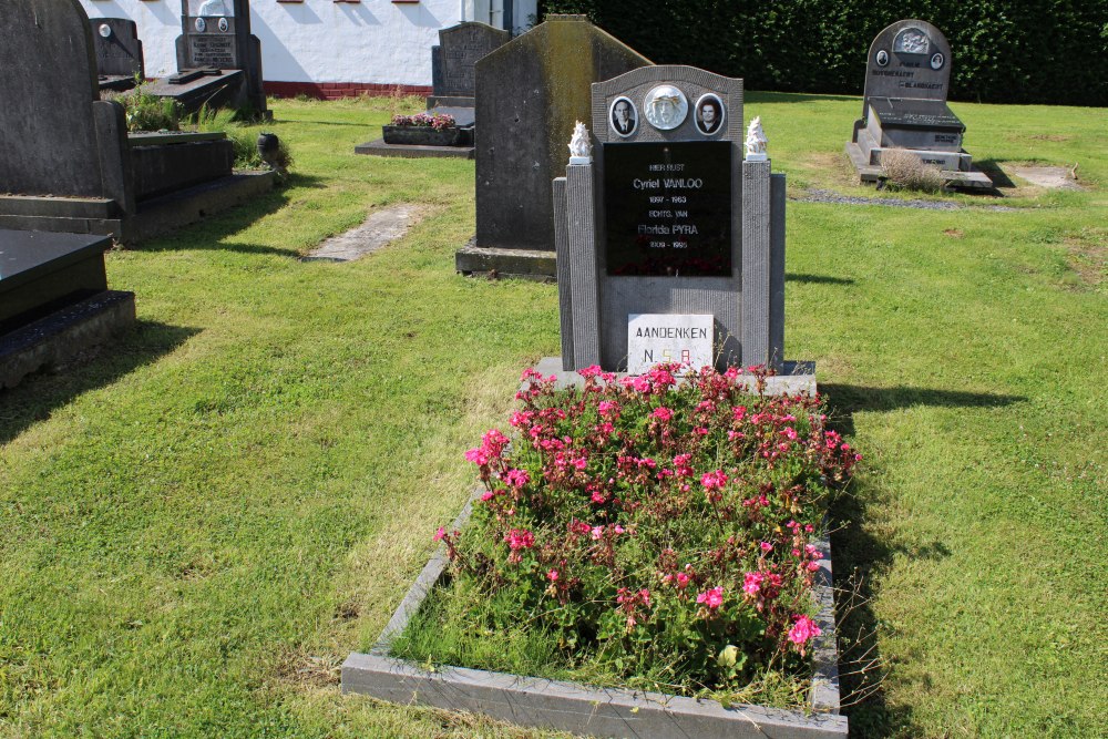 Belgian Graves Veterans Uitkerke #3