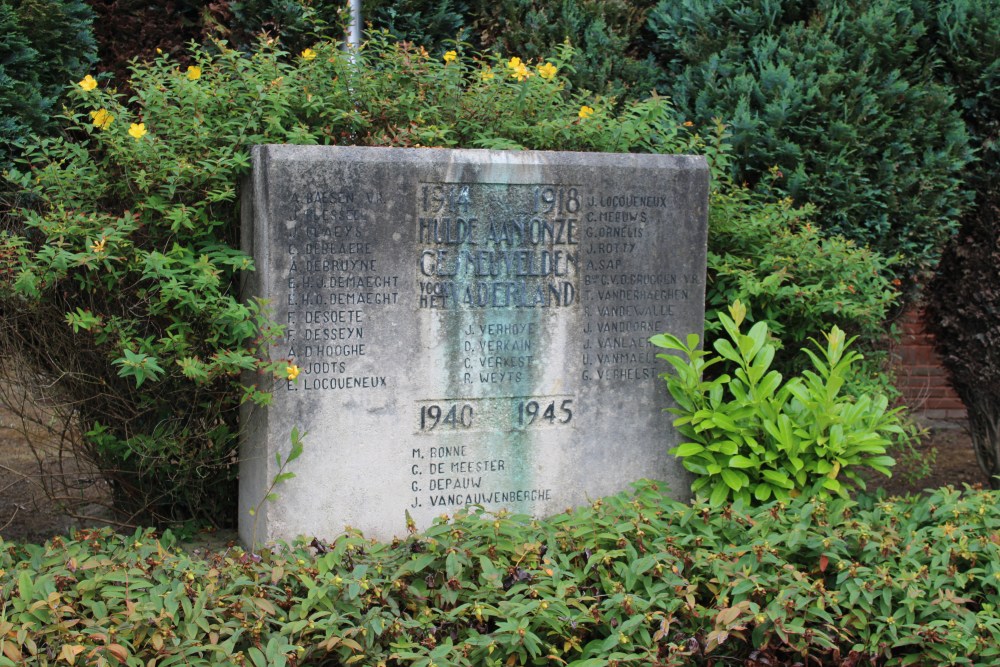 Oorlogsmonument Begraafplaats Wingene #1