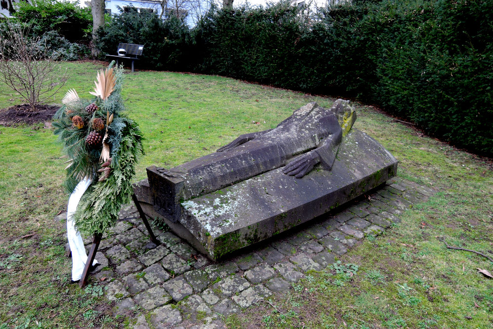 War Memorial Dormagen #1