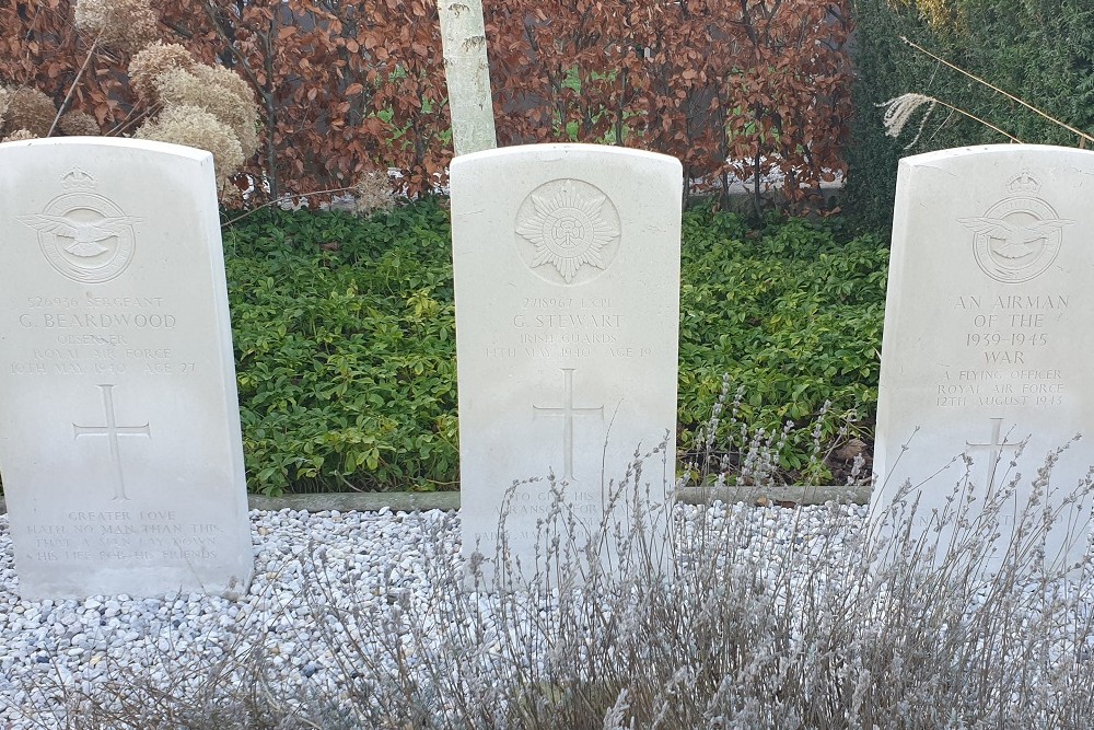 Commonwealth War Graves s-Gravenzande #2
