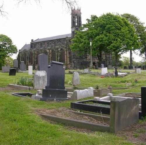 Oorlogsgraven van het Gemenebest St. Peter Churchyard