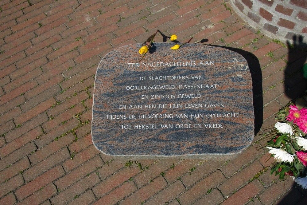 War Memorial IJsselmonde #3