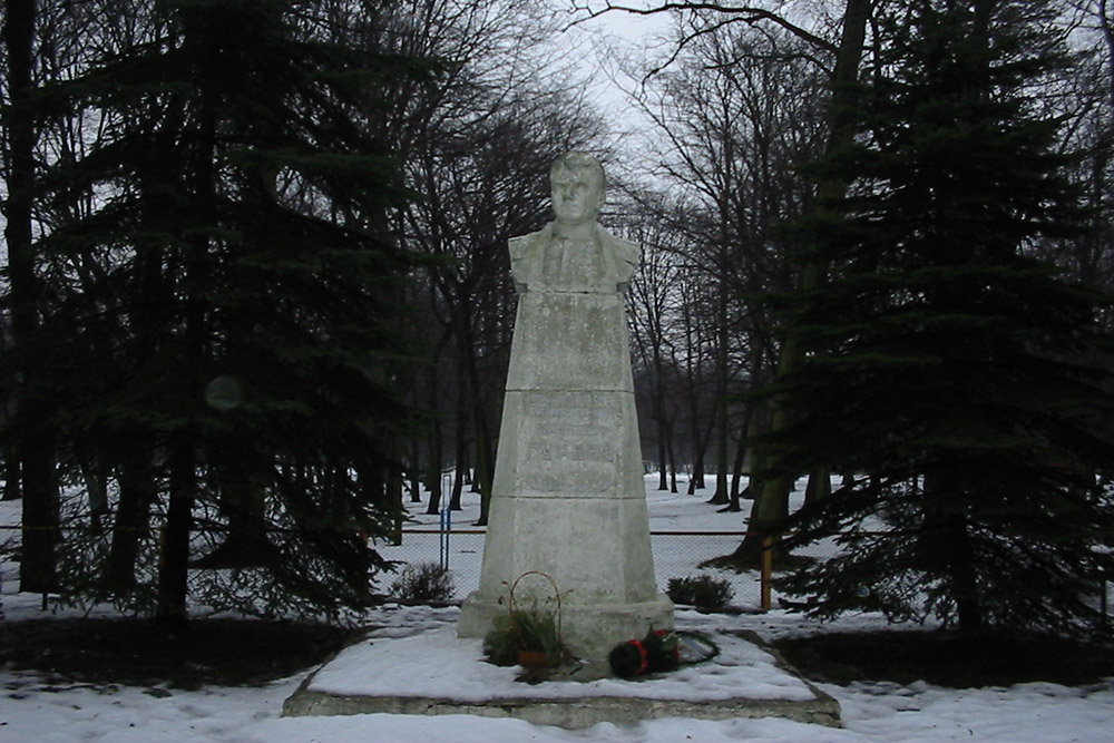 Memorial General Stepan Guryev #1