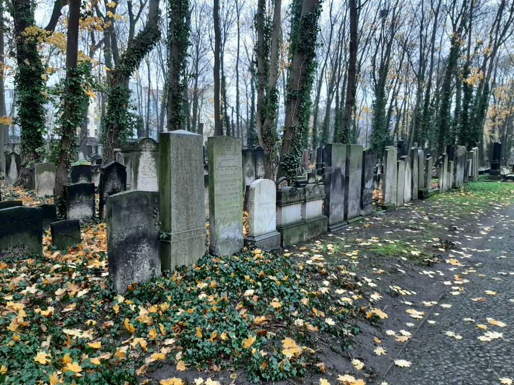 Jewish Cemetery Schnhauser Allee #3