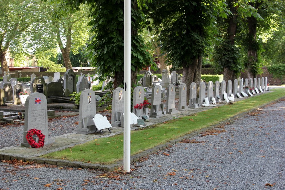 Commonwealth War Grave Rhees Herstal #2