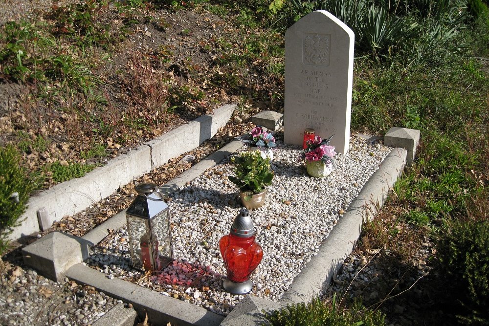 Commonwealth War Graves General Cemetery Noordwijk #5