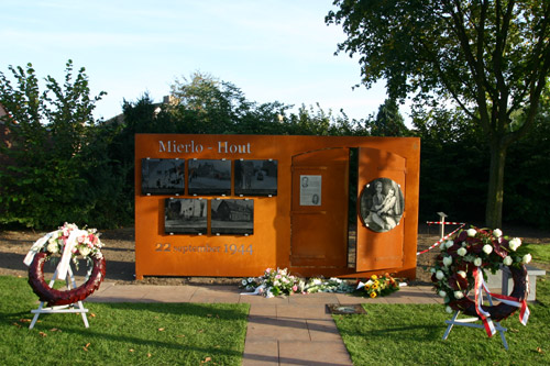 Liberation Memorial Mierlo-Hout #3