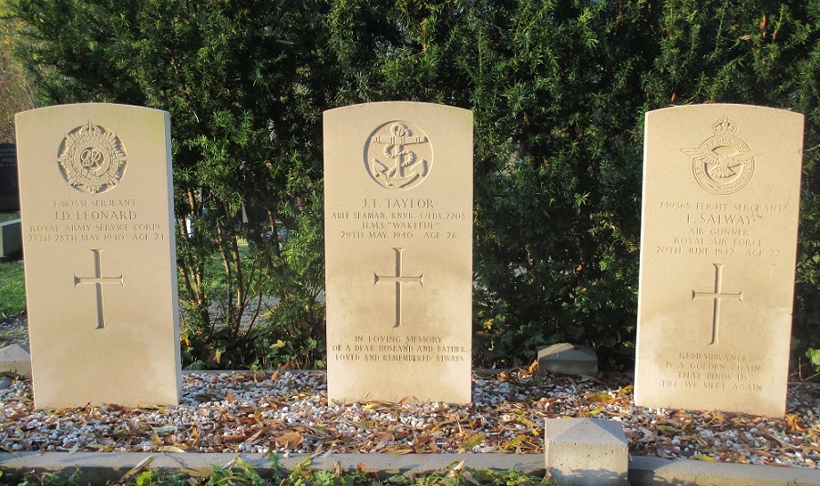 Commonwealth War Graves General Cemetery Ulrum #2