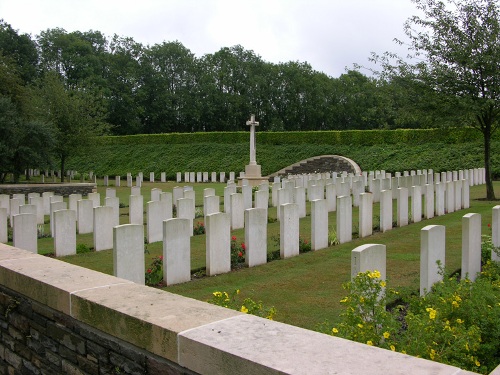 Commonwealth War Cemetery Croisilles Railway