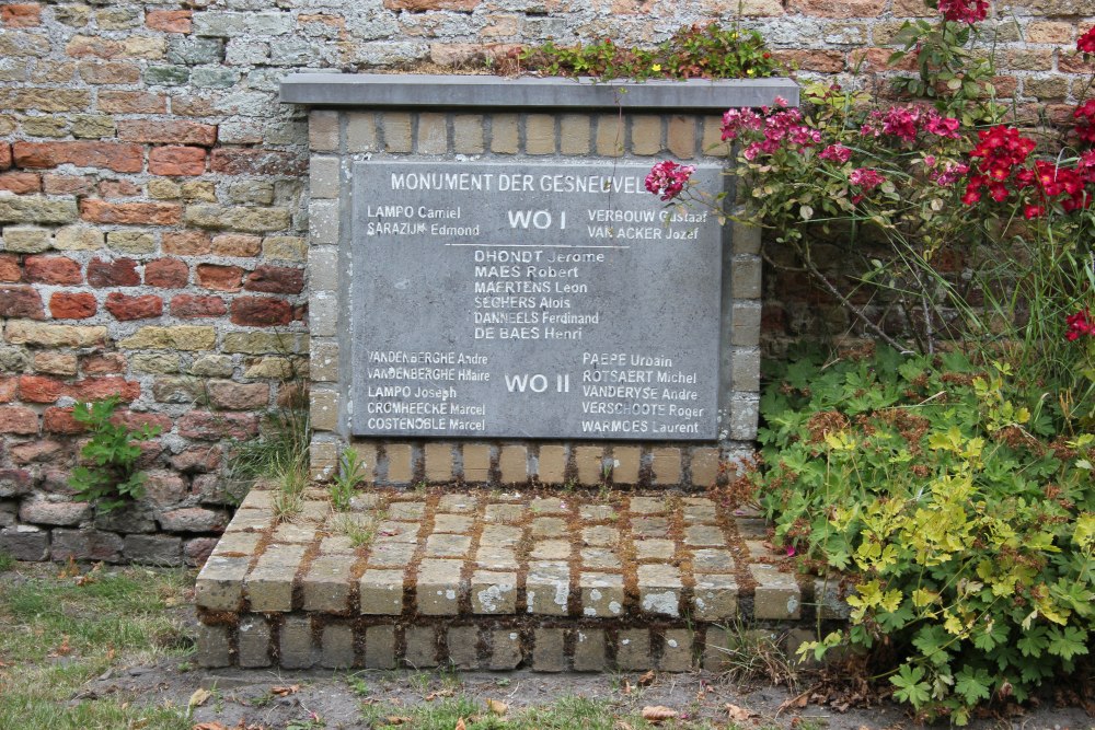 Oorlogsmonument Damme #2