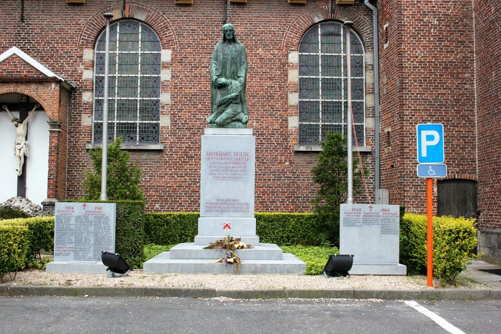 Oorlogsmonument Deerlijk #1