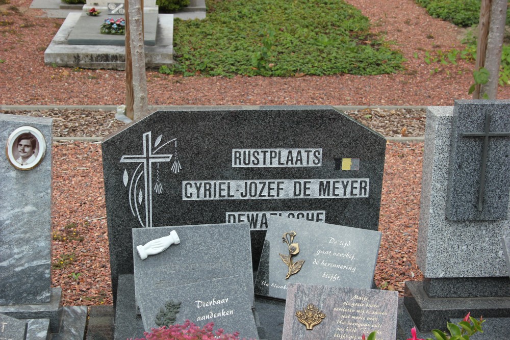 Belgian Graves Veterans Oeselgem #1