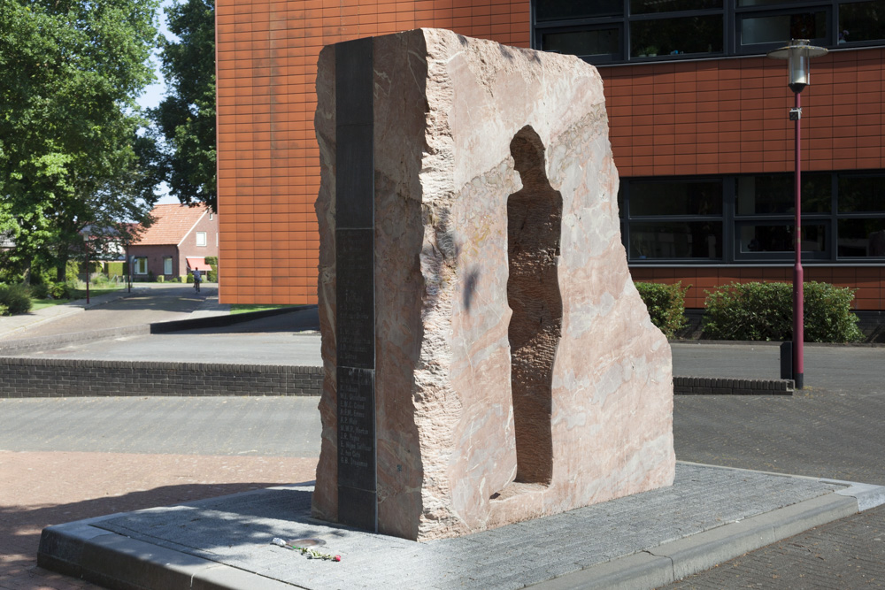 Oorlogsmonument Vriezenveen #1