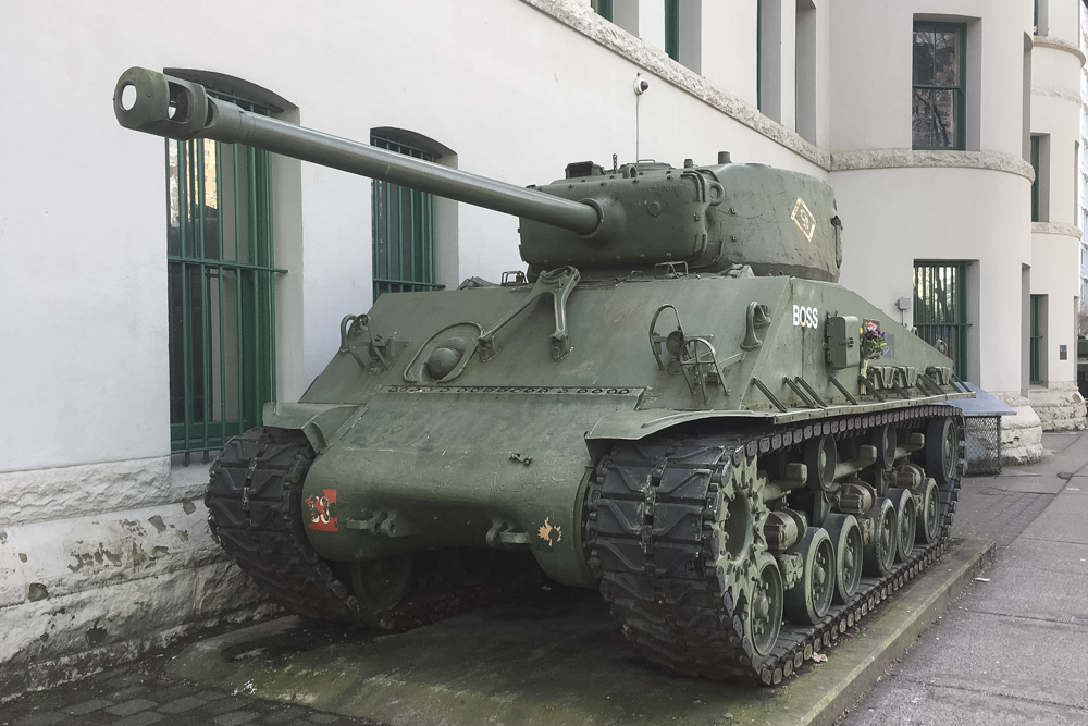 Sherman M4A3E8 Tank 