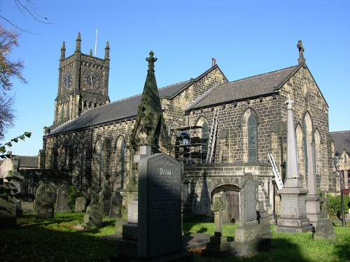 Oorlogsgraf van het Gemenebest St. John Churchyard