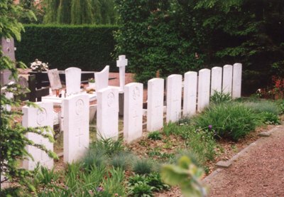 Oorlogsgraven van het Gemenebest Moorsele Communal