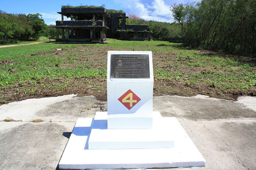 Memorial 2nd Marine Division / 4th Marine Division #1