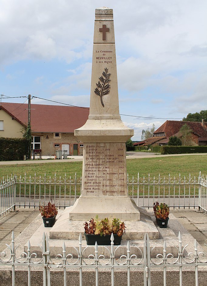 Monument Eerste Wereldoorlog Neuvilley #1