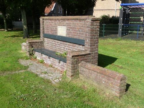 Remembrance Bench Evacuation Veenendaal 1940 #4