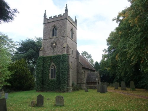 Oorlogsgraf van het Gemenebest St. Peter Churchyard