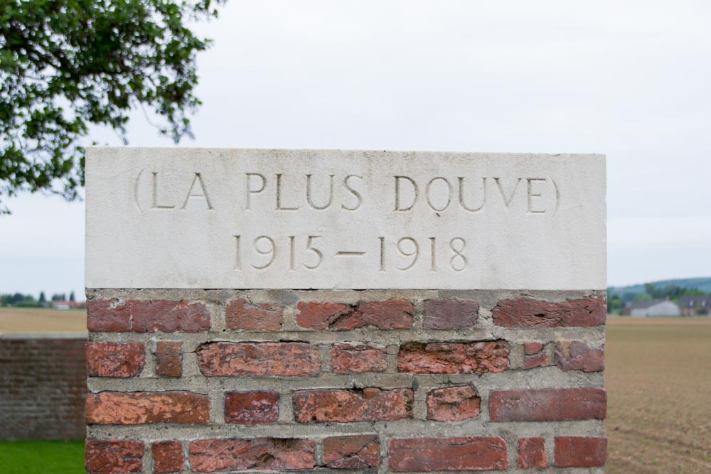 Commonwealth War Cemetery Ration Farm (La Plus Douve) Annexe #2