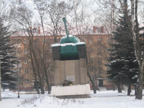 Liberation Memorial (IS-2 Heavy Tank) Shchyokino #1