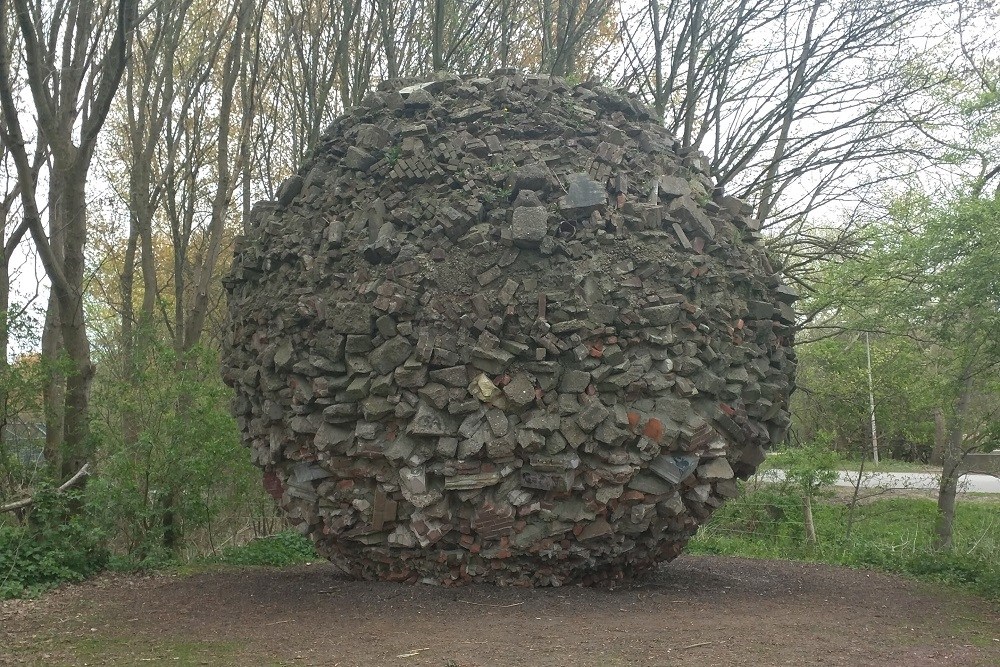 Memorial of Debris