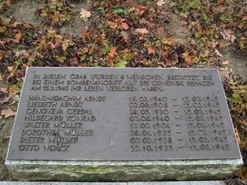 Graven Slachtoffers Bombardement 15 Maart 1945 #2