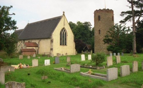 Oorlogsgraven van het Gemenebest St. Andrew Churchyard #1