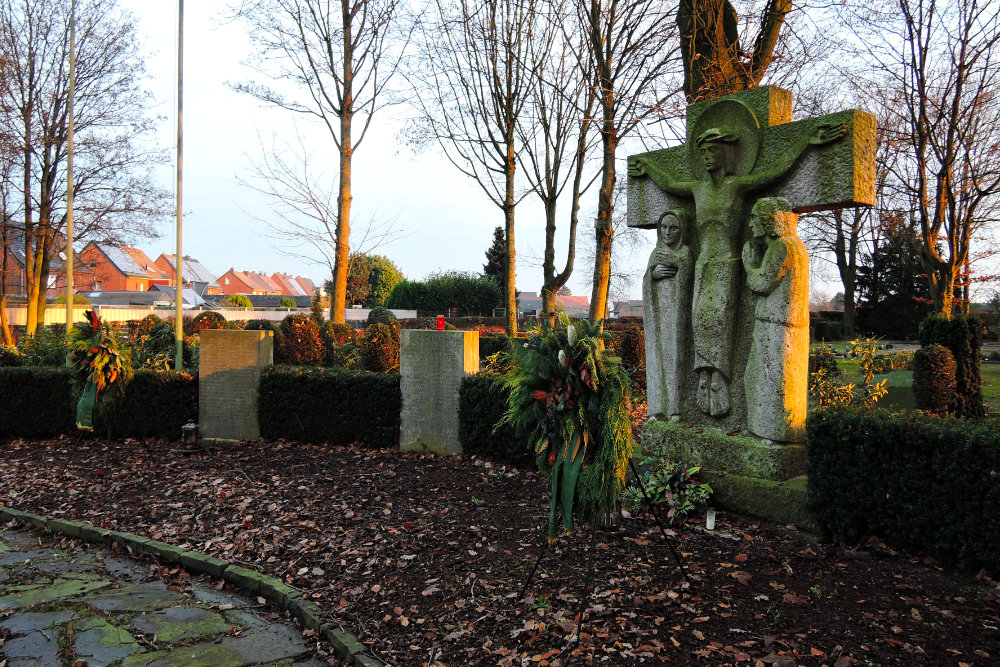 War Memorial Birgden #1