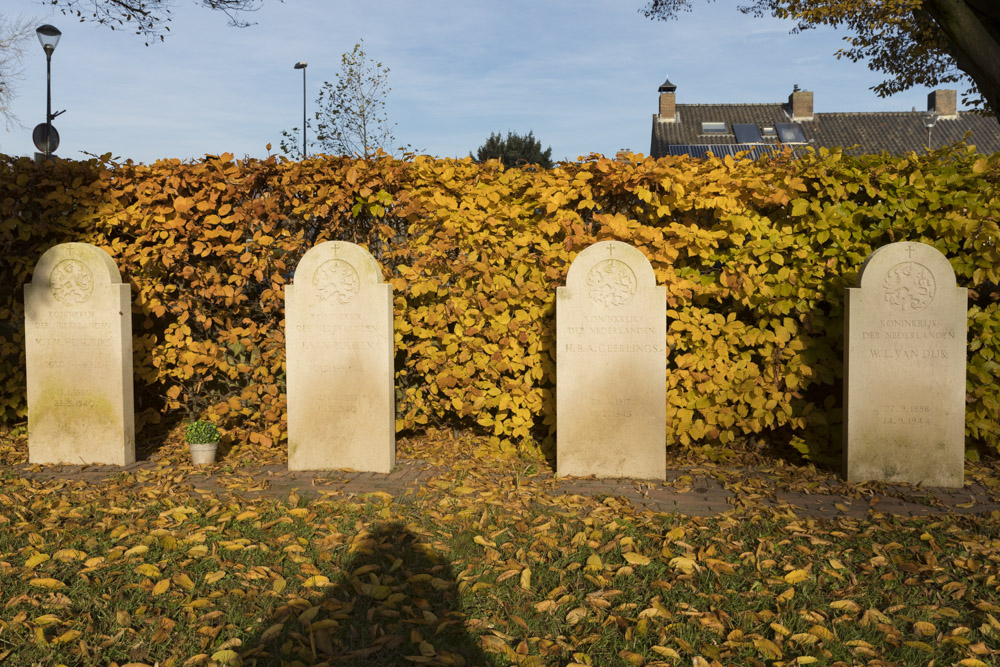Dutch War Graves RC Cemetery Elst #2