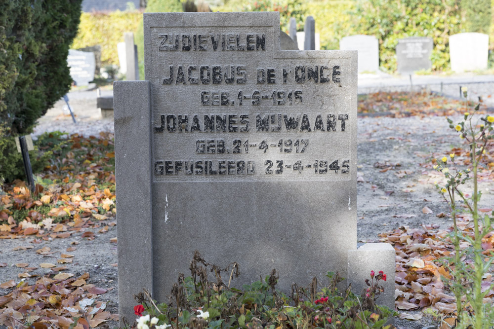Dutch War Graves Municipal Cemetery Vreeland #2