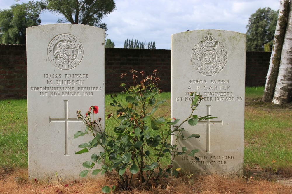 Commonwealth War Cemetery Minty Farm #5