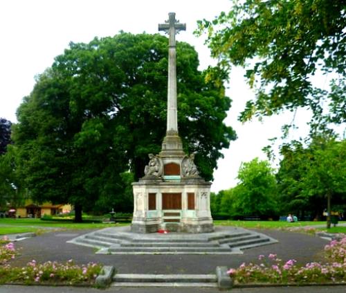 Oorlogsmonument Sutton #1