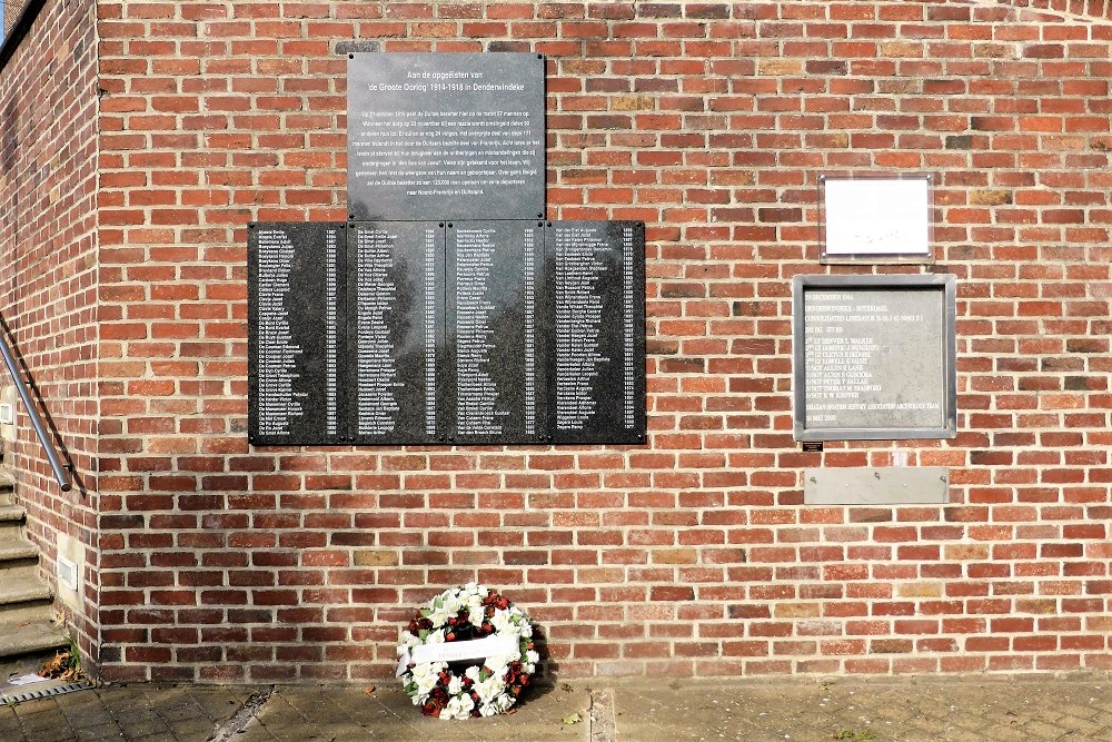 Memorials Sint-Pieterskerk Denderwindeke #1