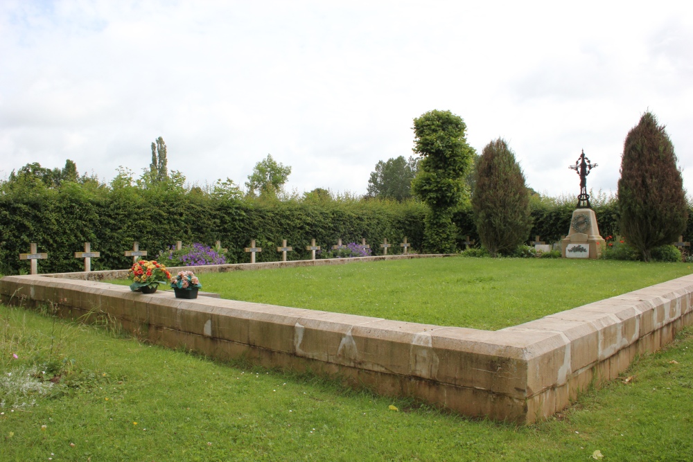 Franse Oorlogsbegraafplaats Courcelles-le-Comte #1