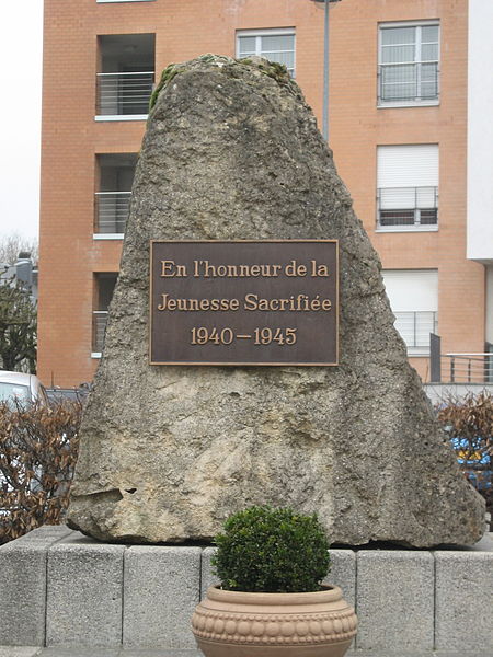 Memorial World War II Victims