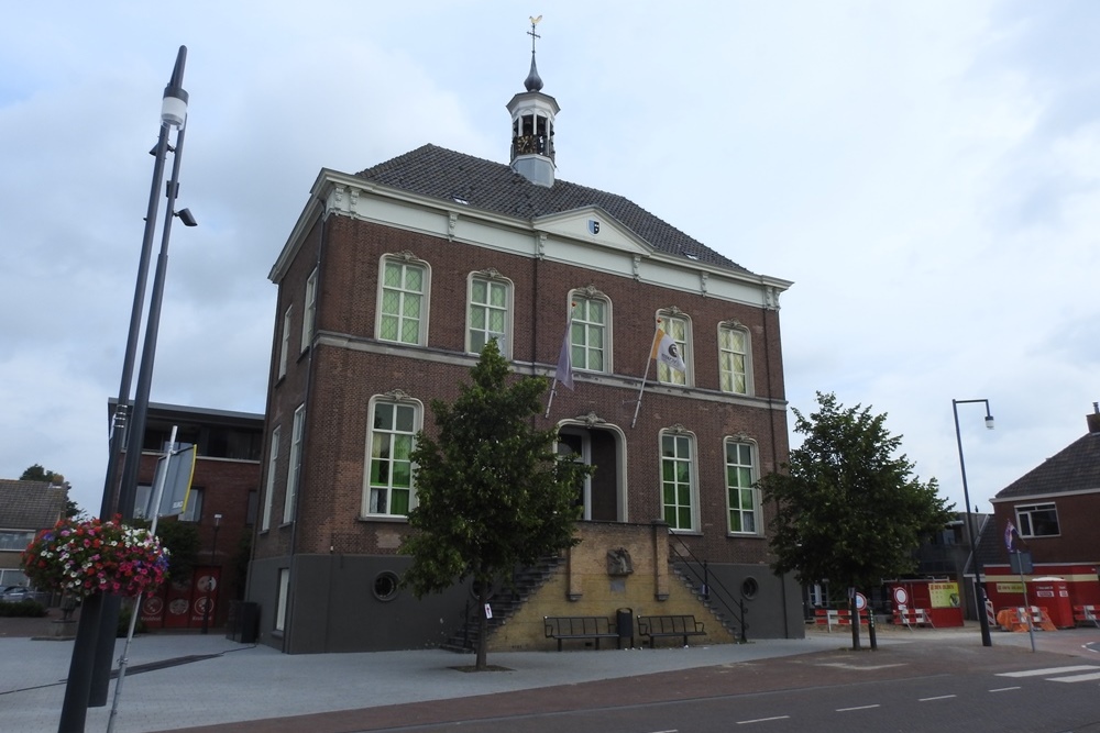 Former Distribution Office Old Town Hall Made #2