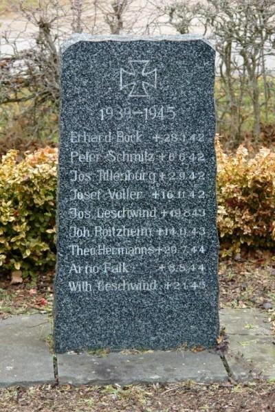 Oorlogsmonument Broich #3