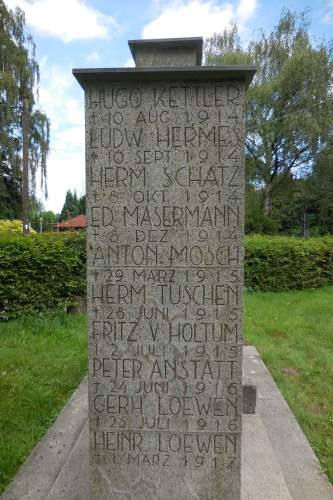 War Memorial Duisburg #3