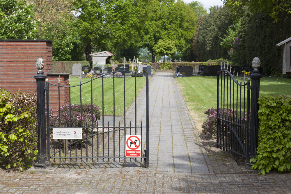 Dutch War Graves Roman Catholic Cemetery Vriezenveen #3