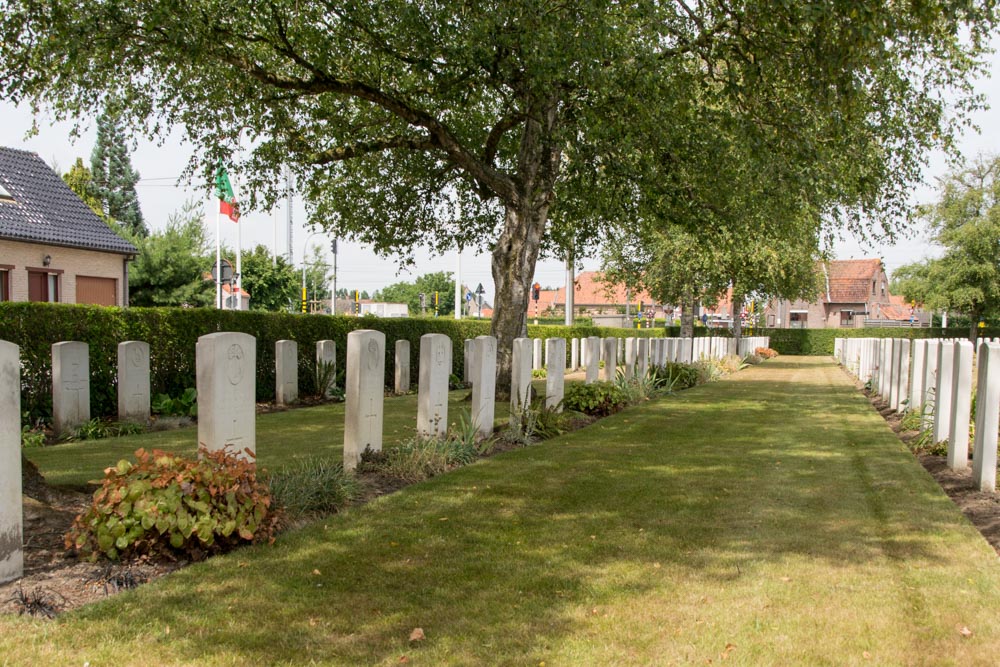Commonwealth War Cemetery Brandhoek #3