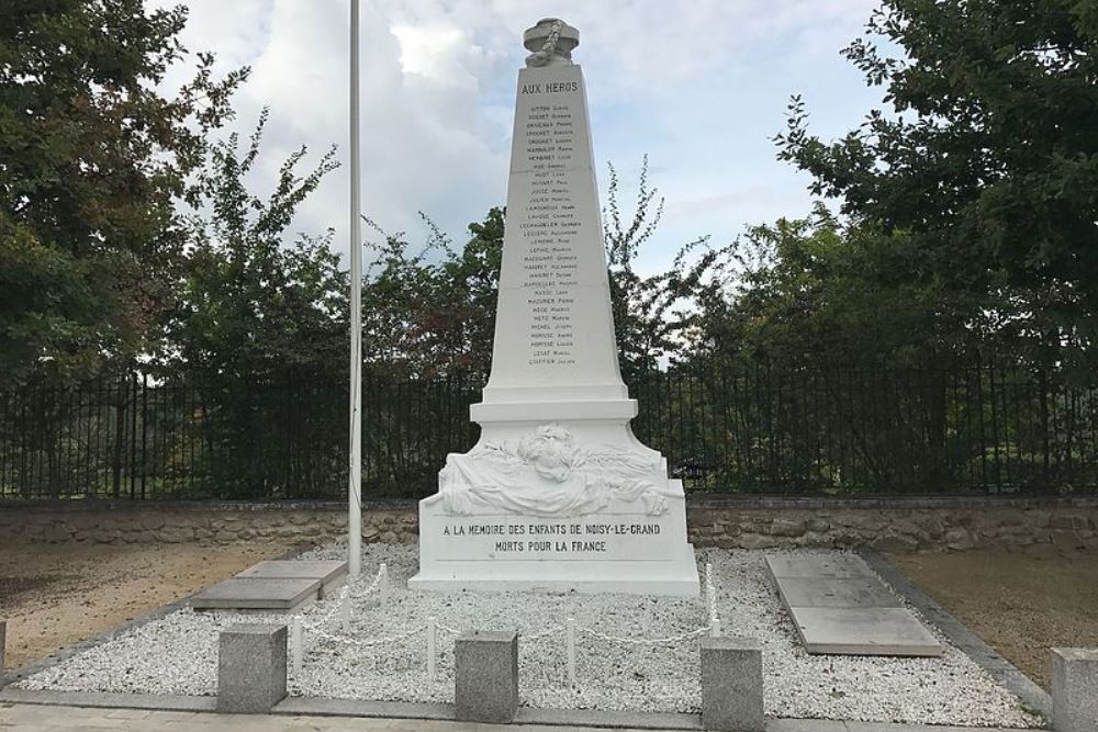 War Memorial Noisy-le-Grand